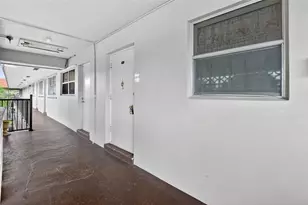 3930 Crystal Lake Dr, Deerfield Beach, FL 33064 - Photo 2