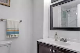 4200 Hillcrest Dr, Hollywood, FL 33021 - Photo 18