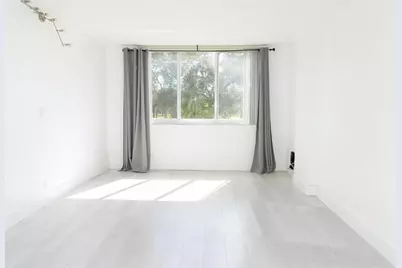 4200  Hillcrest Dr, Unit #201, Hollywood, FL 33021 - Photo 20