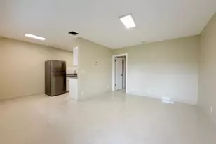 53 NE 16th Pl, Fort Lauderdale, FL 33305 - Photo 4