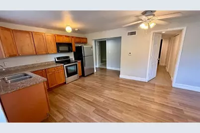 1935  Fletcher St A &amp; B, Unit #B, Hollywood, FL 33020 - Photo 4