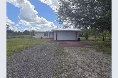 472  Avenida Del Sur, Clewiston, FL 33440 - Photo 1