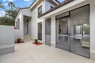 579 Prestwick Cir, Palm Beach Gardens, FL 33418 - Photo 24