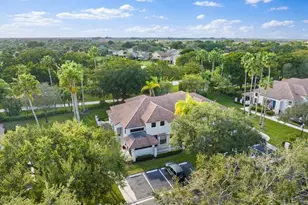 579 Prestwick Cir, Palm Beach Gardens, FL 33418 - Photo 28