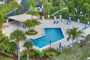 579 Prestwick Cir, Palm Beach Gardens, FL 33418 - Photo 32