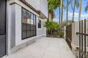 579 Prestwick Cir, Palm Beach Gardens, FL 33418 - Photo 22