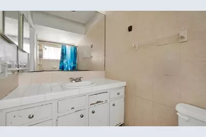 3700 NW 25th St, Lauderdale Lakes, FL 33311 - Photo 18