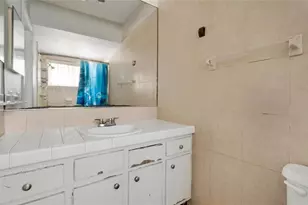 3700 NW 25th St, Lauderdale Lakes, FL 33311 - Photo 18