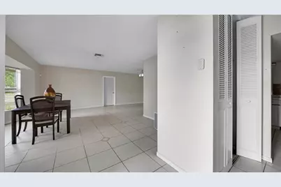 3700 NW 25th St, Lauderdale Lakes, FL 33311 - Photo 14