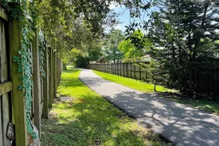 4345 SW 72nd Terrace, Davie, FL 33314 - Photo 10