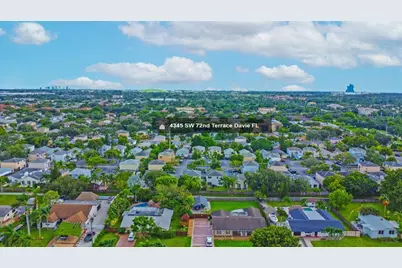 4345 SW 72nd Ter, Davie, FL 33314 - Photo 24