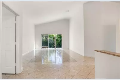 19820 SW 7th Place, Hollywood, FL 33029 - Photo 12