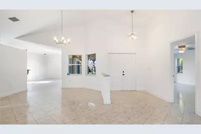 19820 SW 7th Pl, Pembroke Pines, FL 33029 - Photo 18