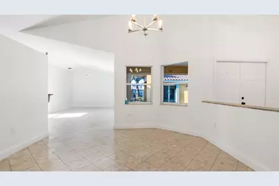 19820 SW 7th Pl, Pembroke Pines, FL 33029 - Photo 20