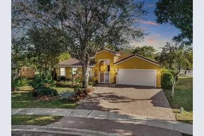 19820 SW 7th Place, Hollywood, FL 33029 - Photo 2