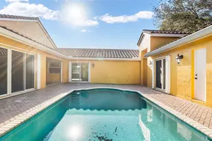 19820 SW 7th Pl, Hollywood, FL 33029 - Photo 10