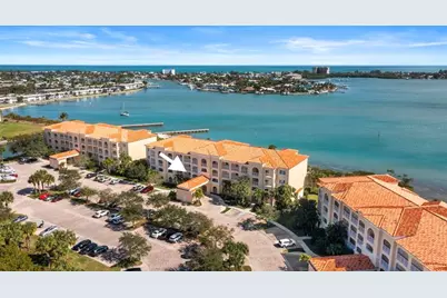 21  Harbour Isle Dr, Unit #203, Fort Pierce, FL 34949 - Photo 2