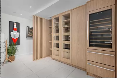 1040  Biscayne Blvd, Unit #2101, Miami, FL 33132 - Photo 8