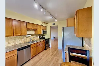 2801 NE 183rd St, Unit #202W, Aventura, FL 33160 - Photo 10