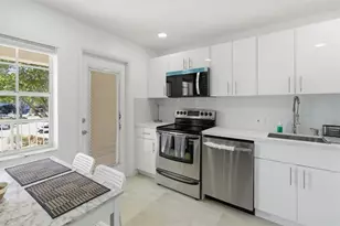 3051 N Course Dr, Pompano Beach, FL 33069 - Photo 8