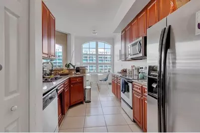 3001 NE 185th St, Unit #515, Miami, FL 33180 - Photo 4