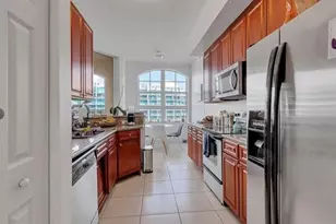 3001 NE 185th St, Miami, FL 33180 - Photo 4