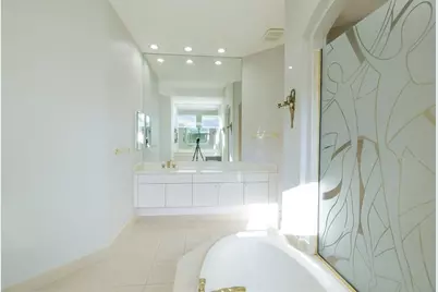 9016  Lakes Blvd, West Palm Beach, FL 33412 - Photo 20