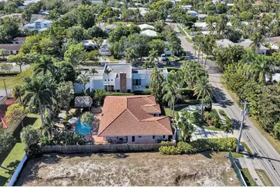 2506  Barbara Dr, Fort Lauderdale, FL 33316 - Photo 16