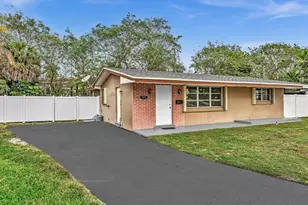 7971 NW 16th St, Pembroke Pines, FL 33024 - Photo 2