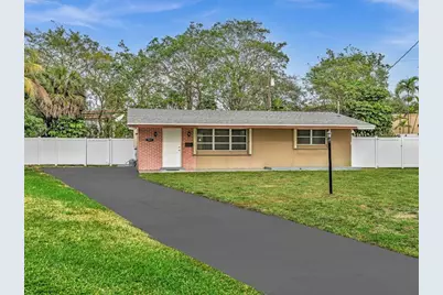 7971 NW 16th St, Pembroke Pines, FL 33024 - Photo 1