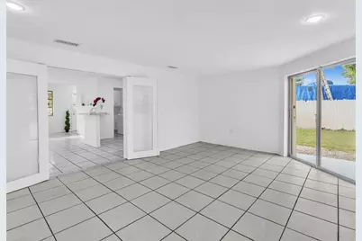 7971 NW 16th St, Pembroke Pines, FL 33024 - Photo 12