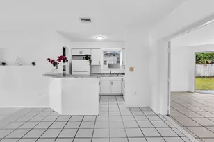 7971 NW 16th St, Pembroke Pines, FL 33024 - Photo 8