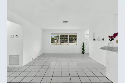 7971 NW 16th St, Pembroke Pines, FL 33024 - Photo 6