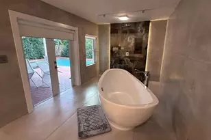 800 SE 11th Ct, Fort Lauderdale, FL 33316 - Photo 8