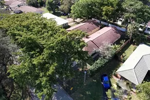 1512 NW 93rd Terrace, Coral Springs, FL 33071 - Photo 2