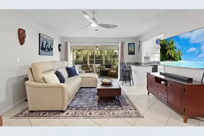 943  Savannas Point Dr, Unit #D, Fort Pierce, FL 34982 - Photo 18