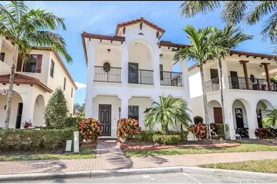 8362 NW 39th Ct, Pembroke Pines, FL 33024 - Photo 2