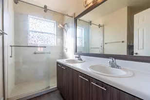 19431 SW 2nd St, Pembroke Pines, FL 33029 - Photo 18