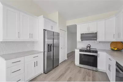 131 NW 187th Ave, Pembroke Pines, FL 33029 - Photo 20