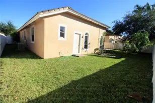 2178 NW 141st Ave, Pembroke Pines, FL 33028 - Photo 32