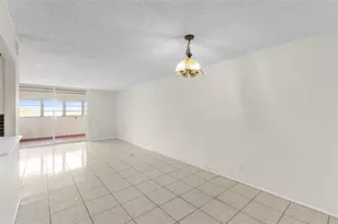 2017 NW 46th Ave, Lauderhill, FL 33313 - Photo 4