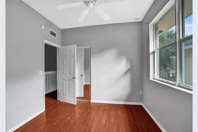 3021 NW 30th Ave, Oakland Park, FL 33311 - Photo 6