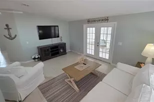 3784 Sapodilla Ct, Port Saint Lucie, FL 34952 - Photo 4