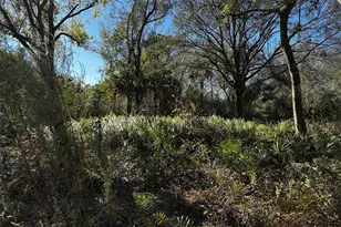 10305 NE 2nd Terrace, Okeechobee, FL 34972 - Photo 2