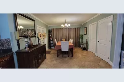 4153 NW 47th Ter, Lauderdale Lakes, FL 33319 - Photo 6