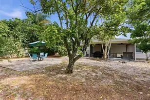 1258 SW Cynthia St, Port Saint Lucie, FL 34983 - Photo 34