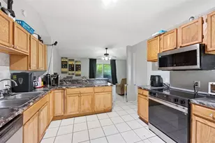 1258 SW Cynthia St, Port Saint Lucie, FL 34983 - Photo 12
