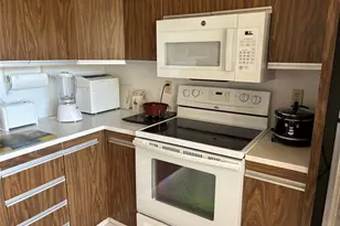 2304 Lucaya Ln, Coconut Creek, FL 33066 - Photo 4