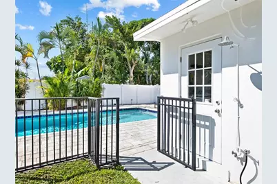 413 NE 25th Ave, Pompano Beach, FL 33062 - Photo 16