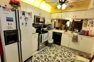 10382 NW 24th Pl, Sunrise, FL 33322 - Photo 4